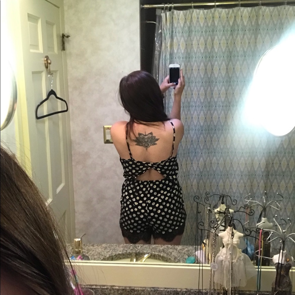 Flower Pattern Romper With Lace - image 3